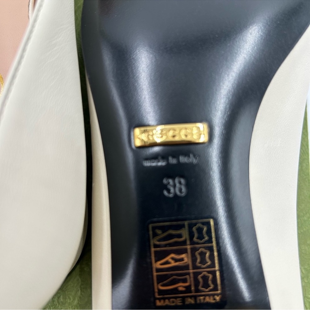 Gucci Women's Horsebit Ballet Flats . Size 38 (8 US) - Picture 4 of 6